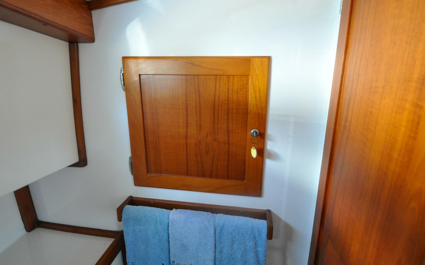 2001 Wilbur 34 - Image 53