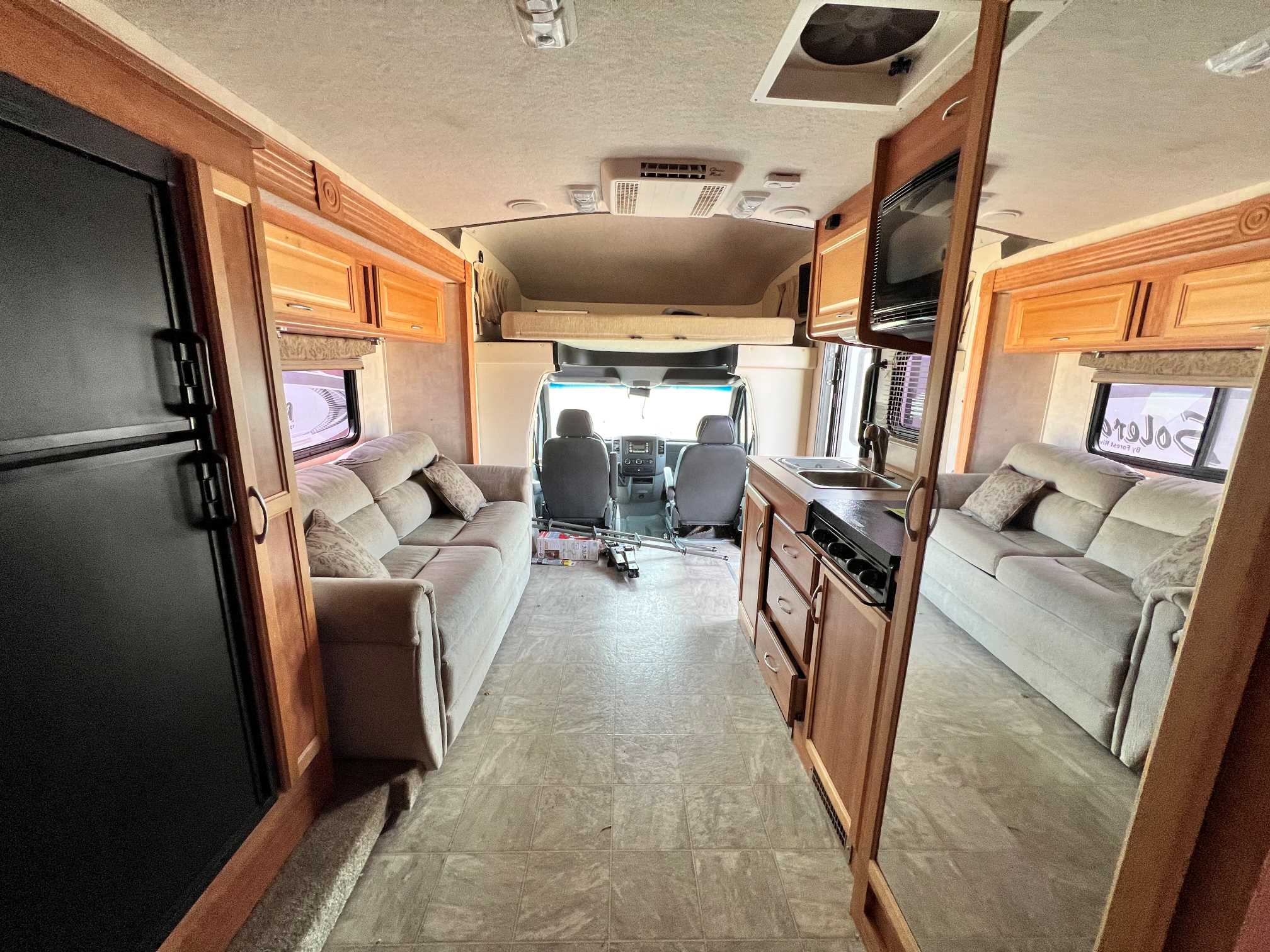2010 Fleetwood Quest 24SL - Image 14