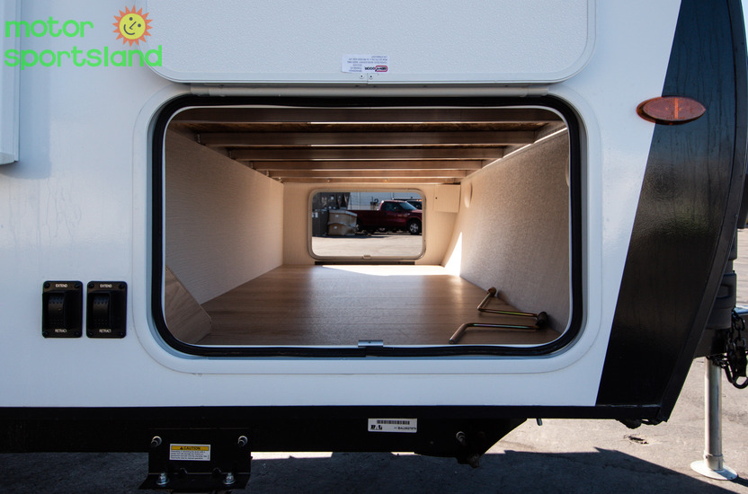 2026 Winnebago Micro Minnie 2108FBS - Image 17