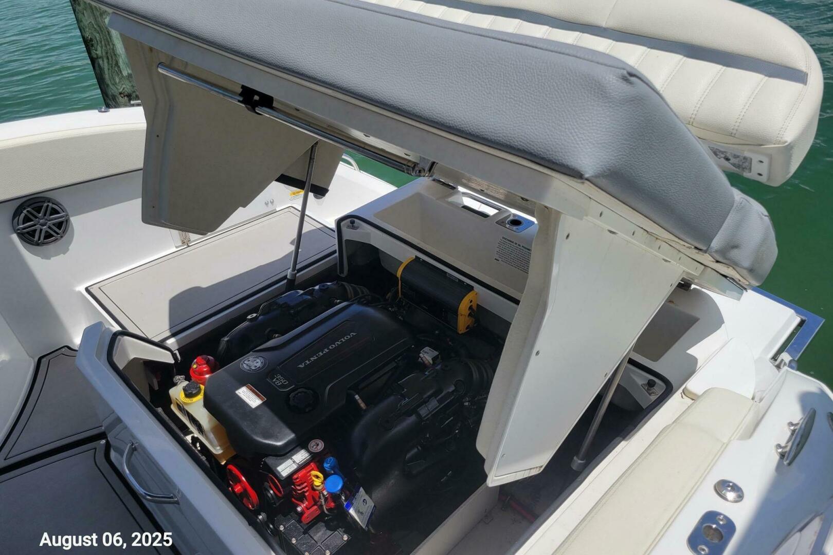 2018 Cobalt 26SD Base - Image 12