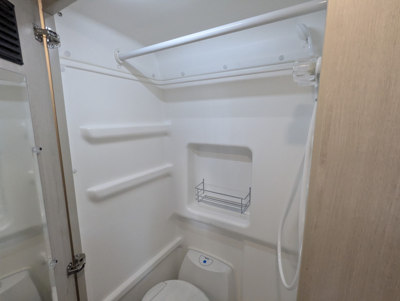 2027 Winnebago Solis 59PX - Image 22