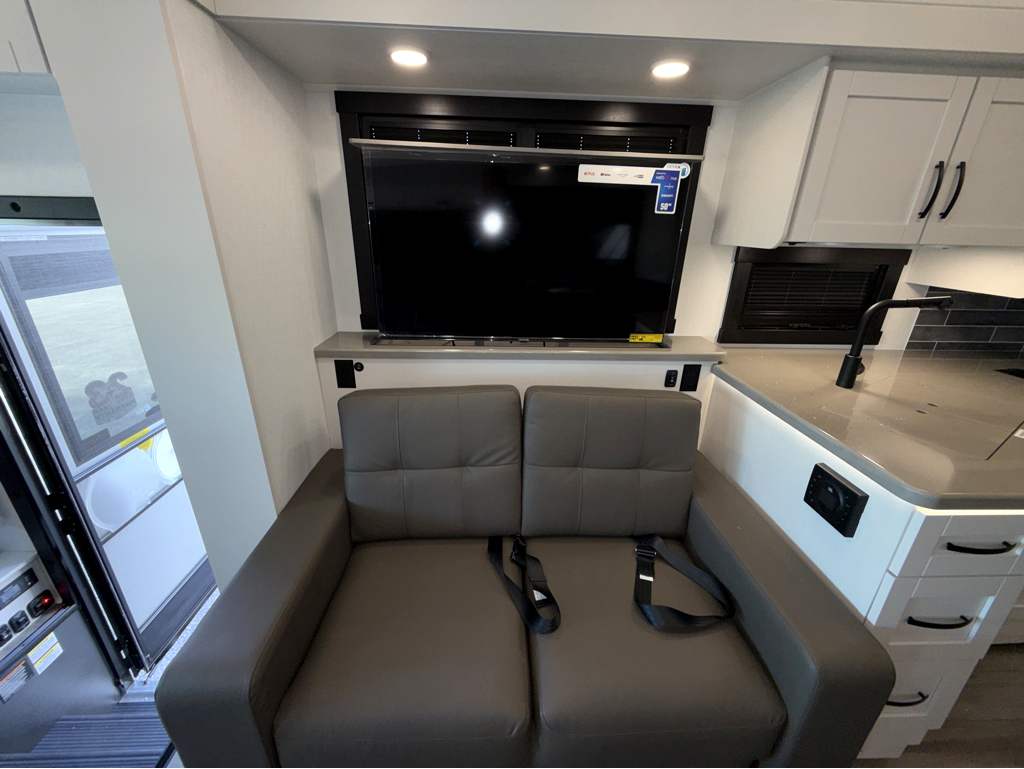 2026 ENTEGRA COACH VISION XL 34G - Image 18