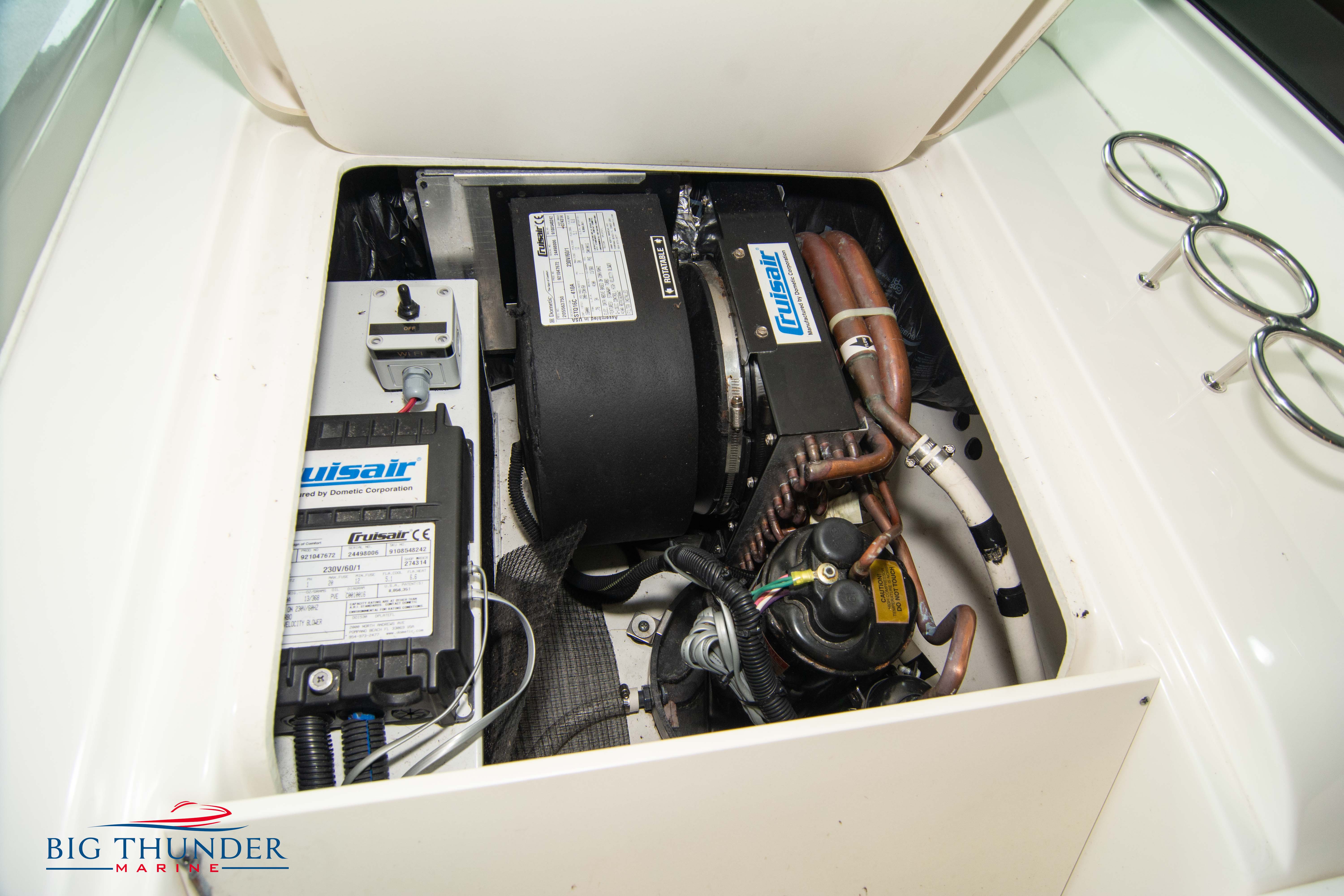 2013 Sea Ray 540 Sundancer - Image 73