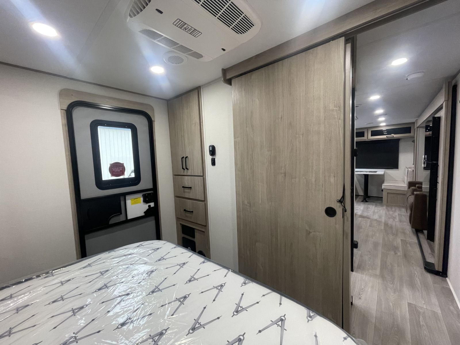 2026 Grand Design Imagine XLS 25RLE - Image 15