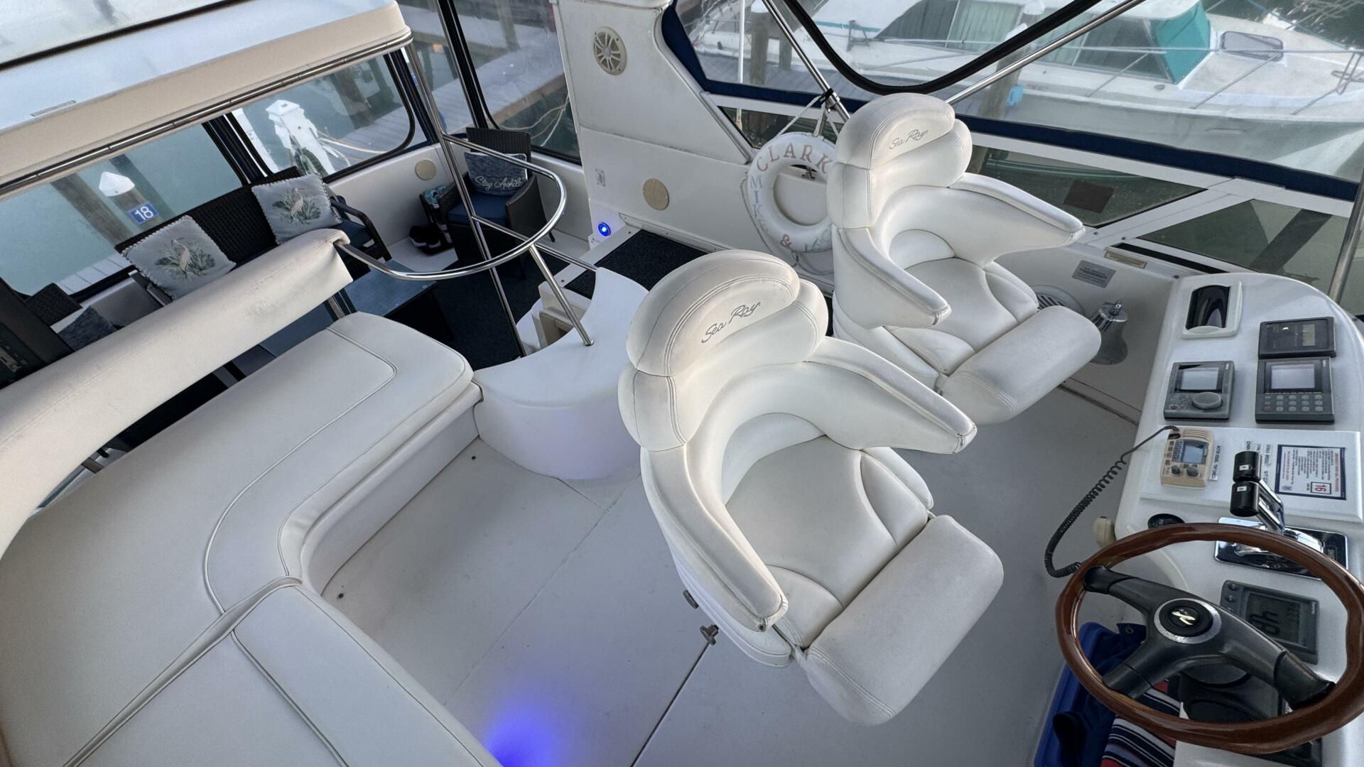 2000 Sea Ray 420 Aft Cabin - Image 20