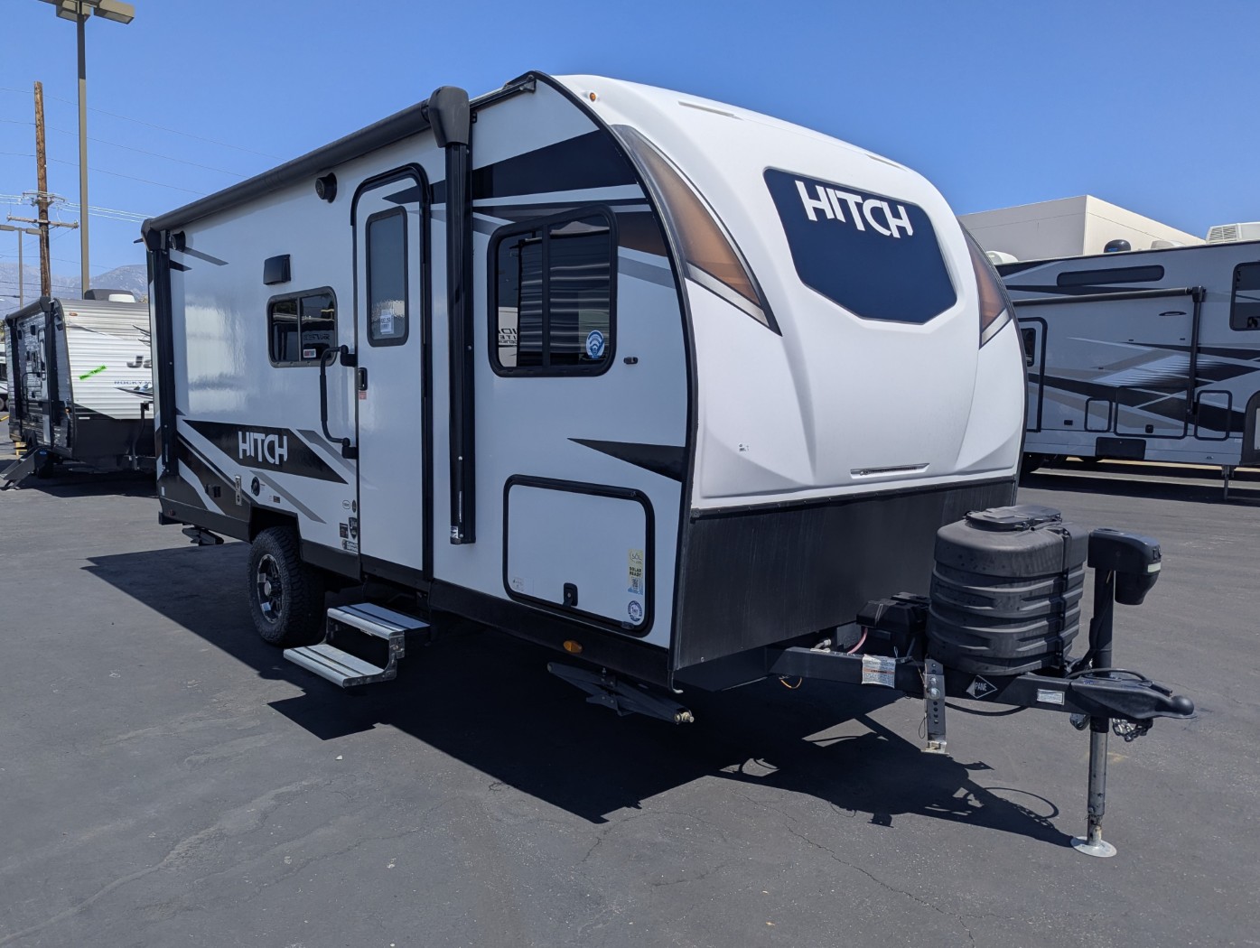 2024 Cruiser RV Hitch 18BHS - Image 1