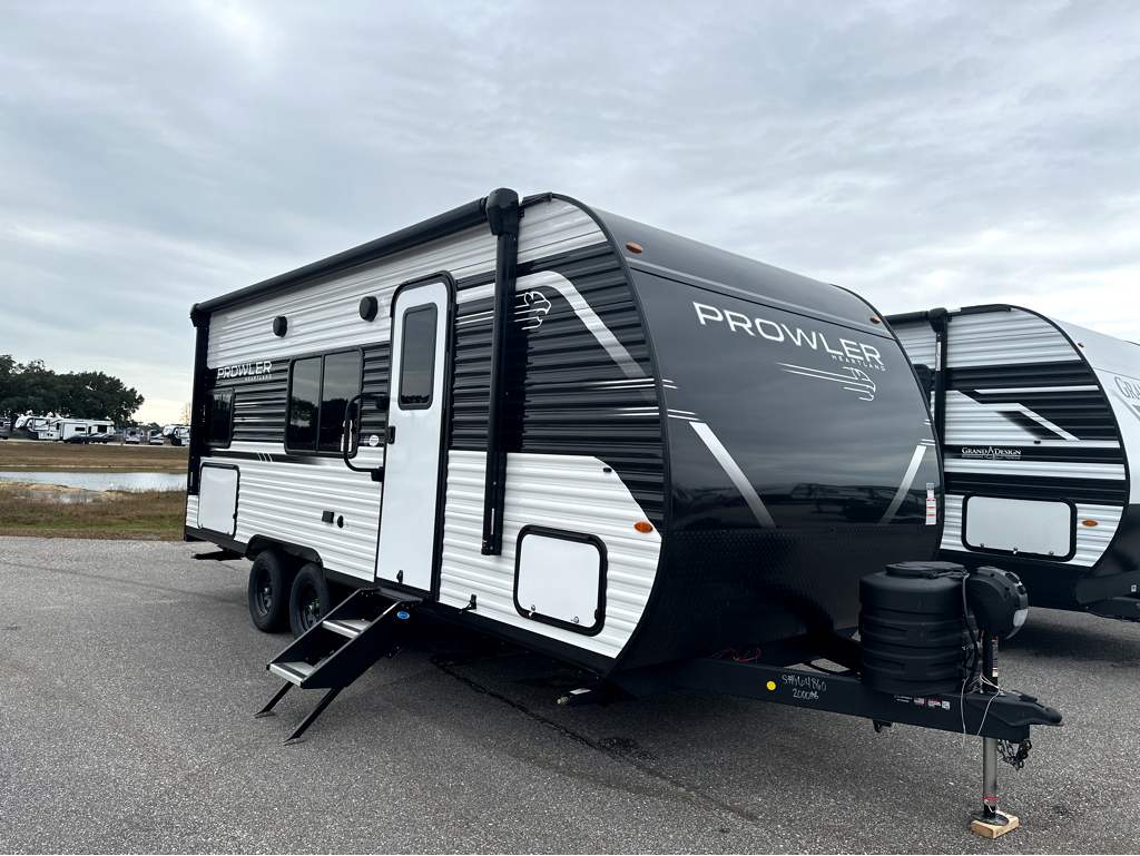 2026 HEARTLAND PROWLER 2000MB - Image 1
