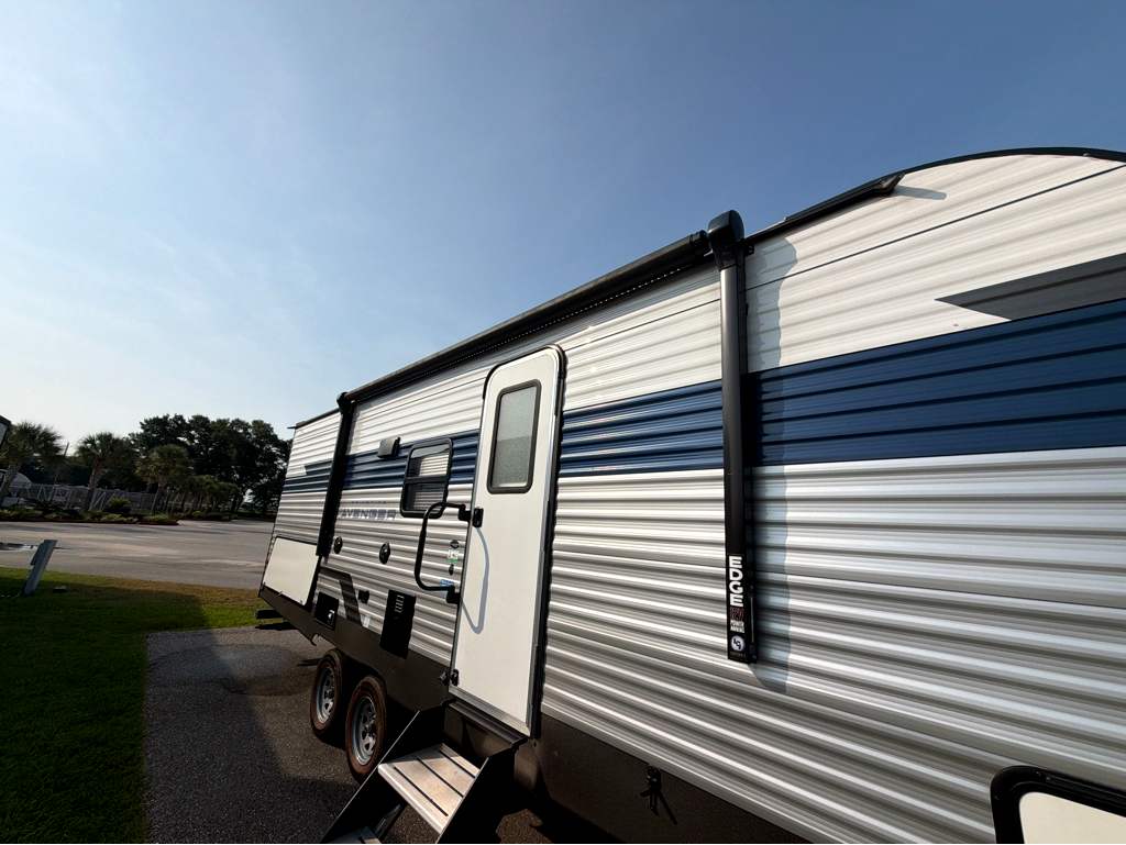 2022 FOREST RIVER AVENGER 24BHS - Image 11