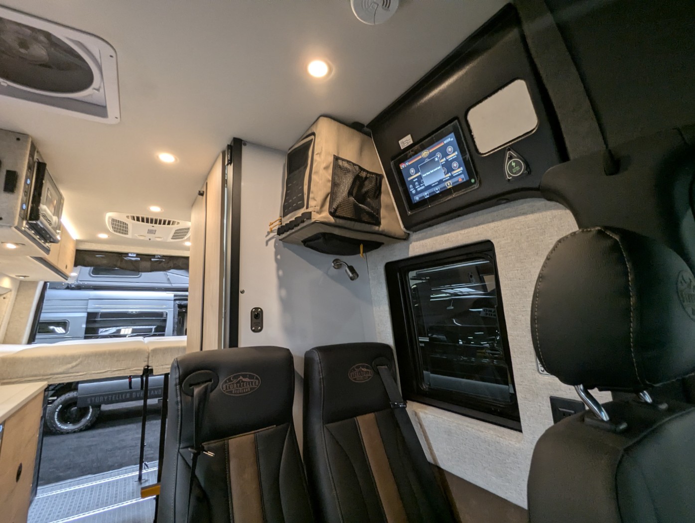 2027 Storyteller Overland Dark Mode XO - Image 26