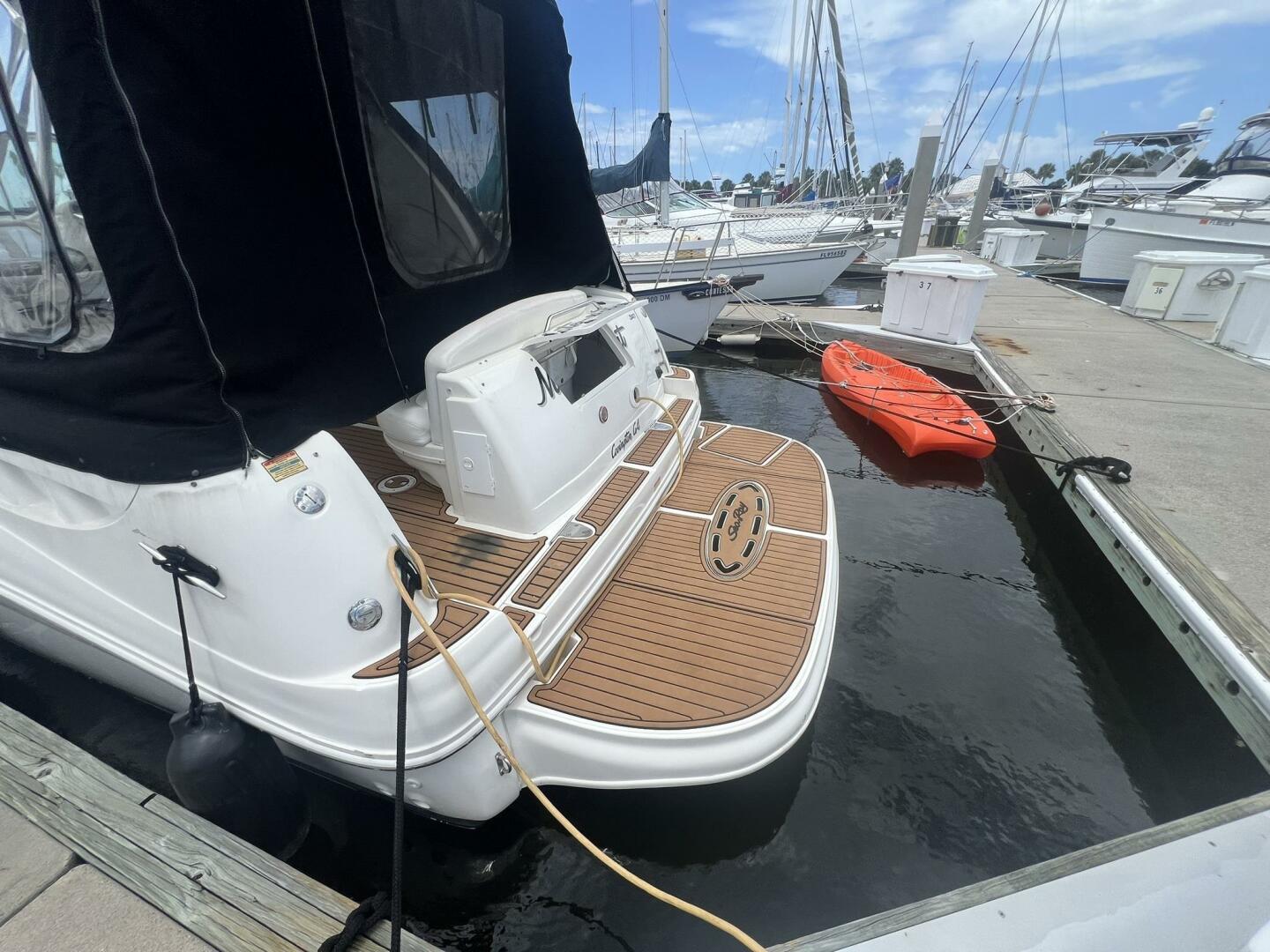 2003 Sea Ray 320 Sundancer - Image 8
