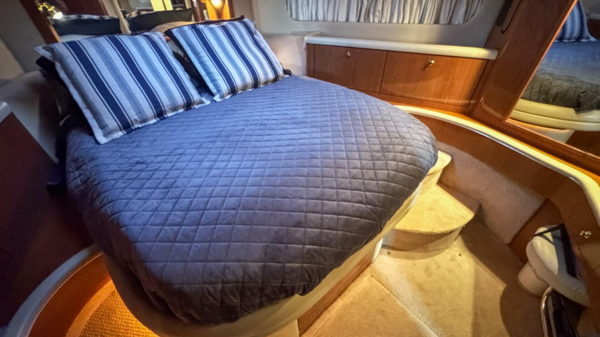 2000 Sea Ray 420 Aft Cabin - Image 46