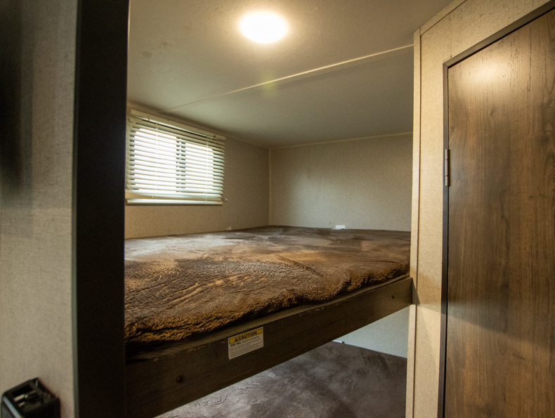 2019 Dutchmen RV Coleman 274BH - Image 13