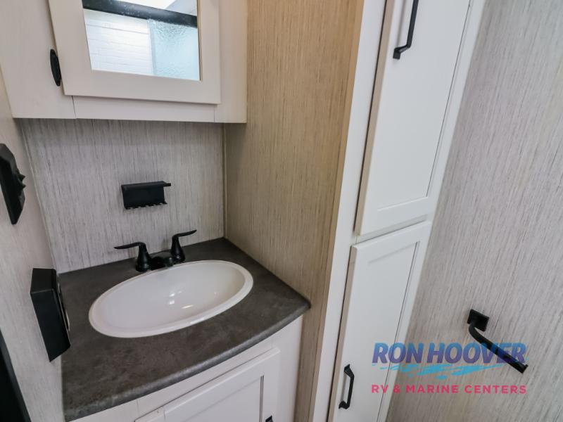 2023 PALOMINO 26RBSS - Image 22