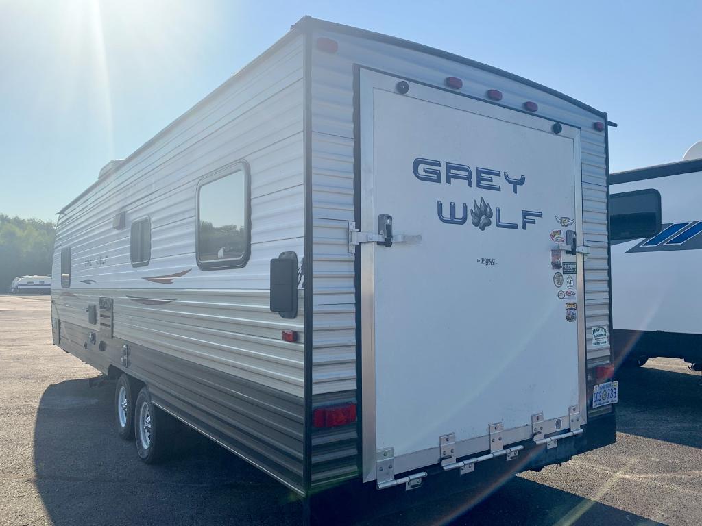 2015 Forest River Grey Wolf 26RR - Image 4