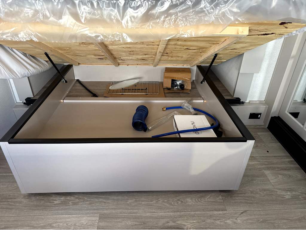 2027 JAYCO NORTH POINT 375TBDB - Image 19