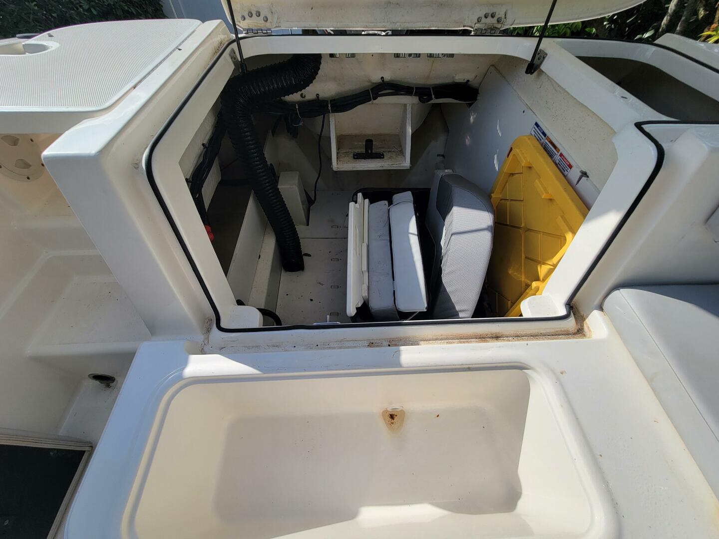 2023 Bayliner VR6 OB Base - Image 18