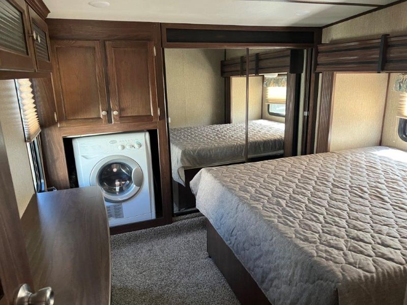 2018 Keystone Sprinter Limited 269FWRLS - Image 10