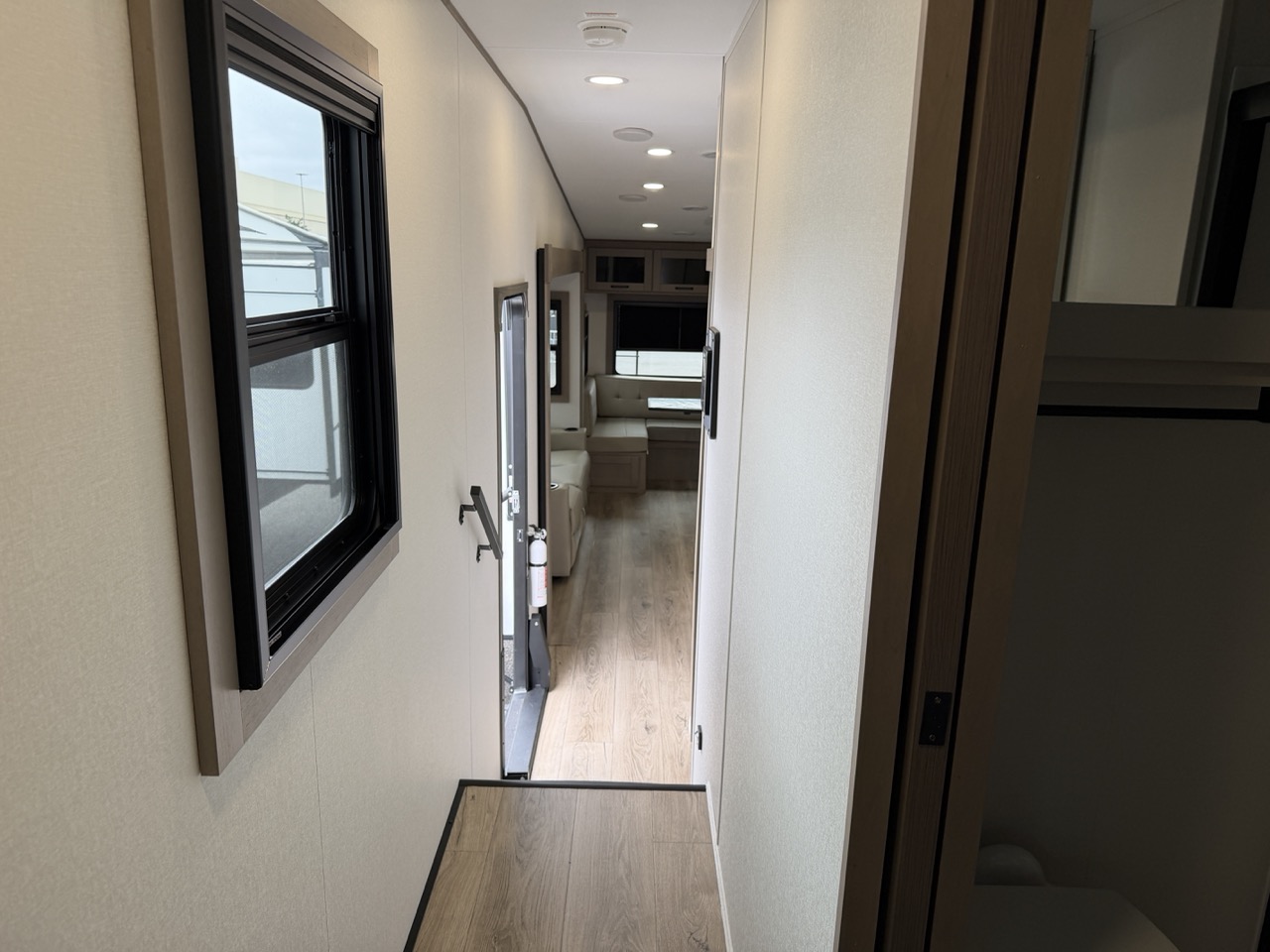 2026 Grand Design Reflection 324MBS - Image 24
