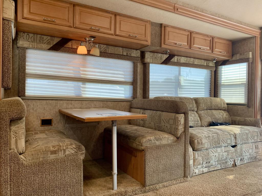 2007 WINNEBAGO VOYAGE 35A FORD - Image 17