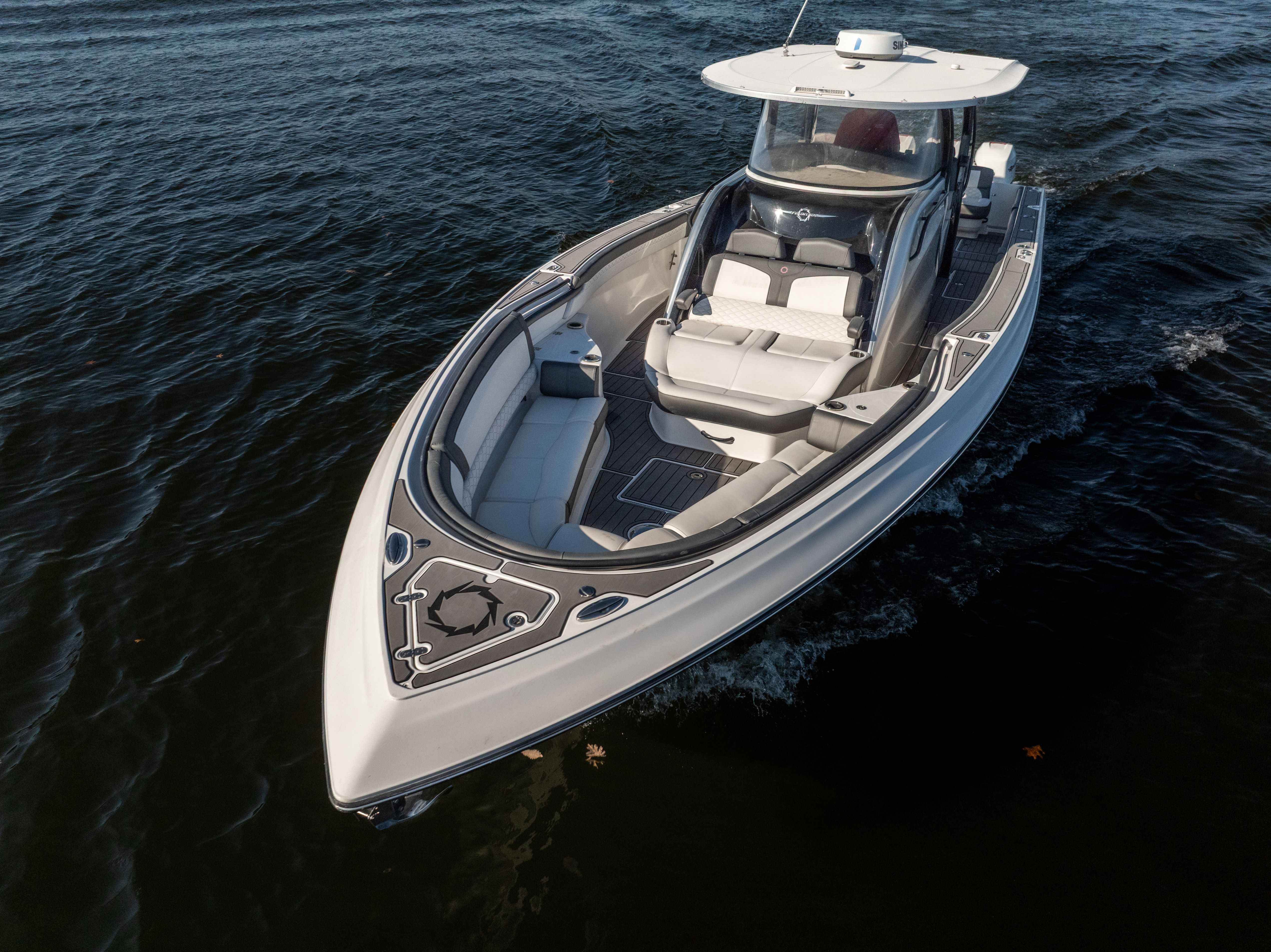 2020 Fountain 43 NX - Image 5