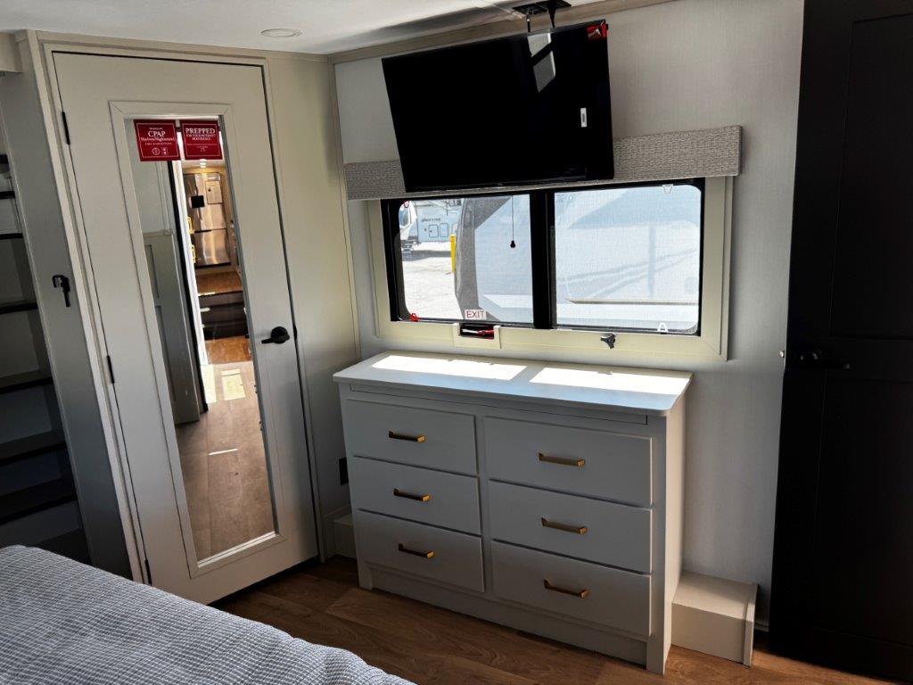 2027 Grand Design Solitude 390RK - Image 38
