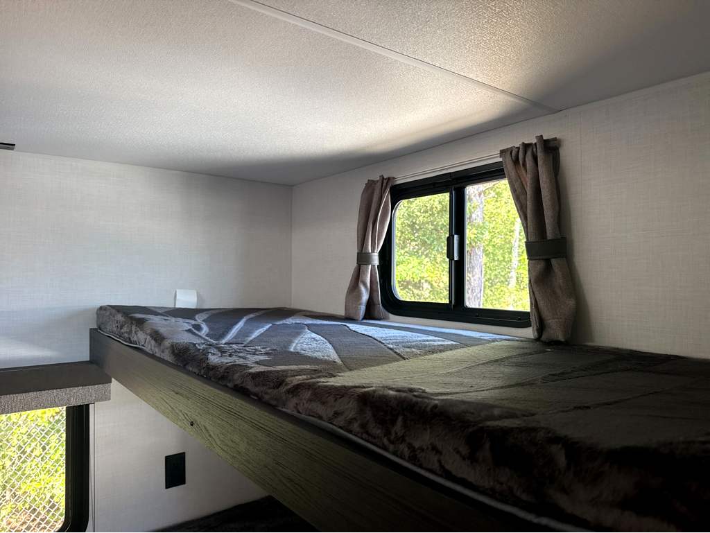 2027 VENTURE RV SIENNA 281VQB - Image 32
