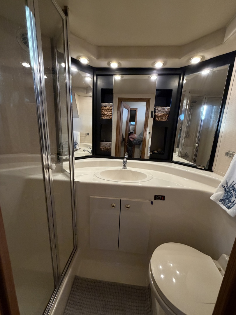 1999 Bayliner 4788 - Image 31