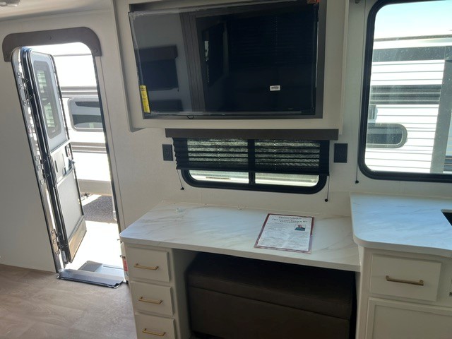 2027 Grand Design Transcend 315RKT - Image 11