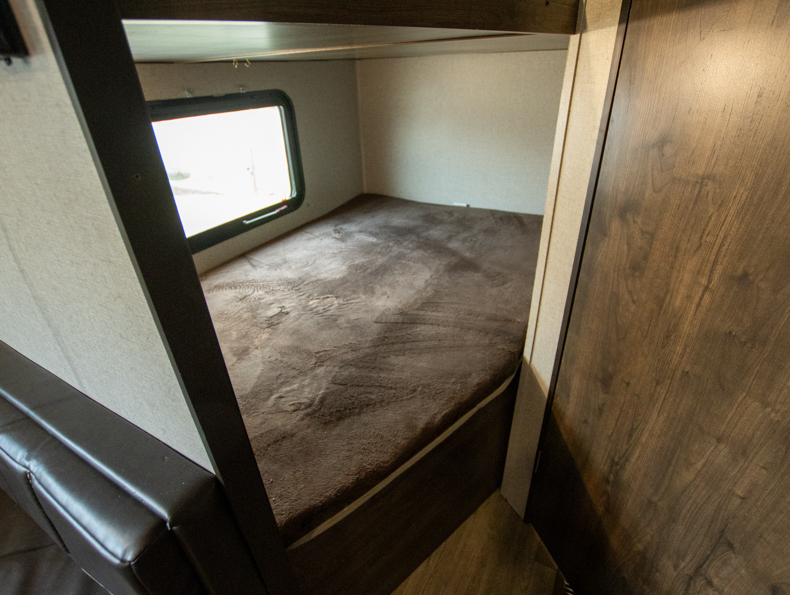 2019 Dutchmen RV Coleman 274BH - Image 12