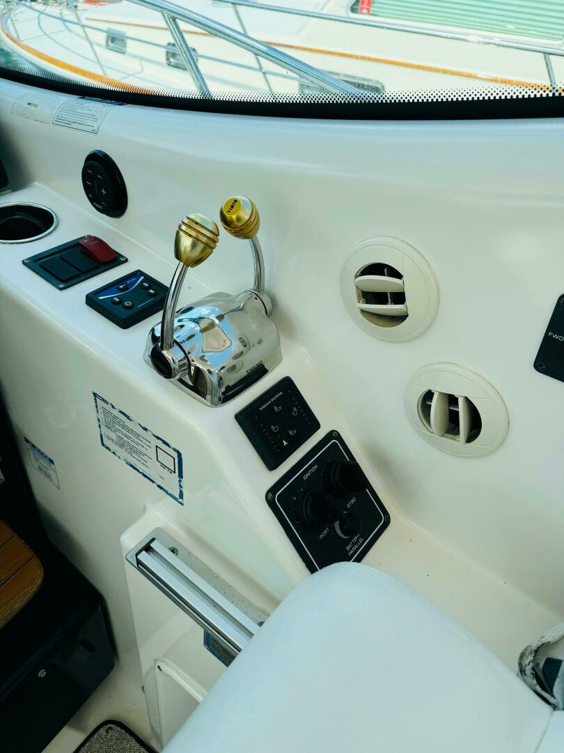 2007 Tiara Yachts 3900 Sovran - Image 12