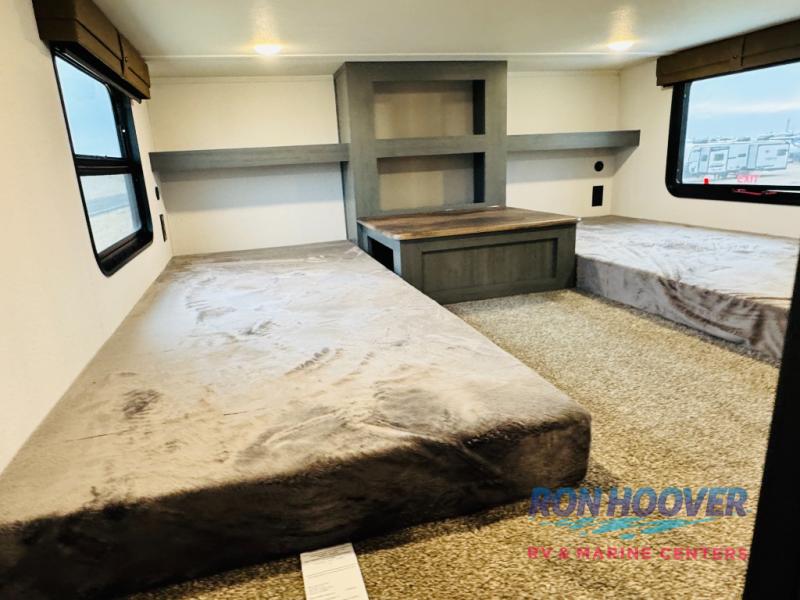 2026 PALOMINO 429LFT - Image 20