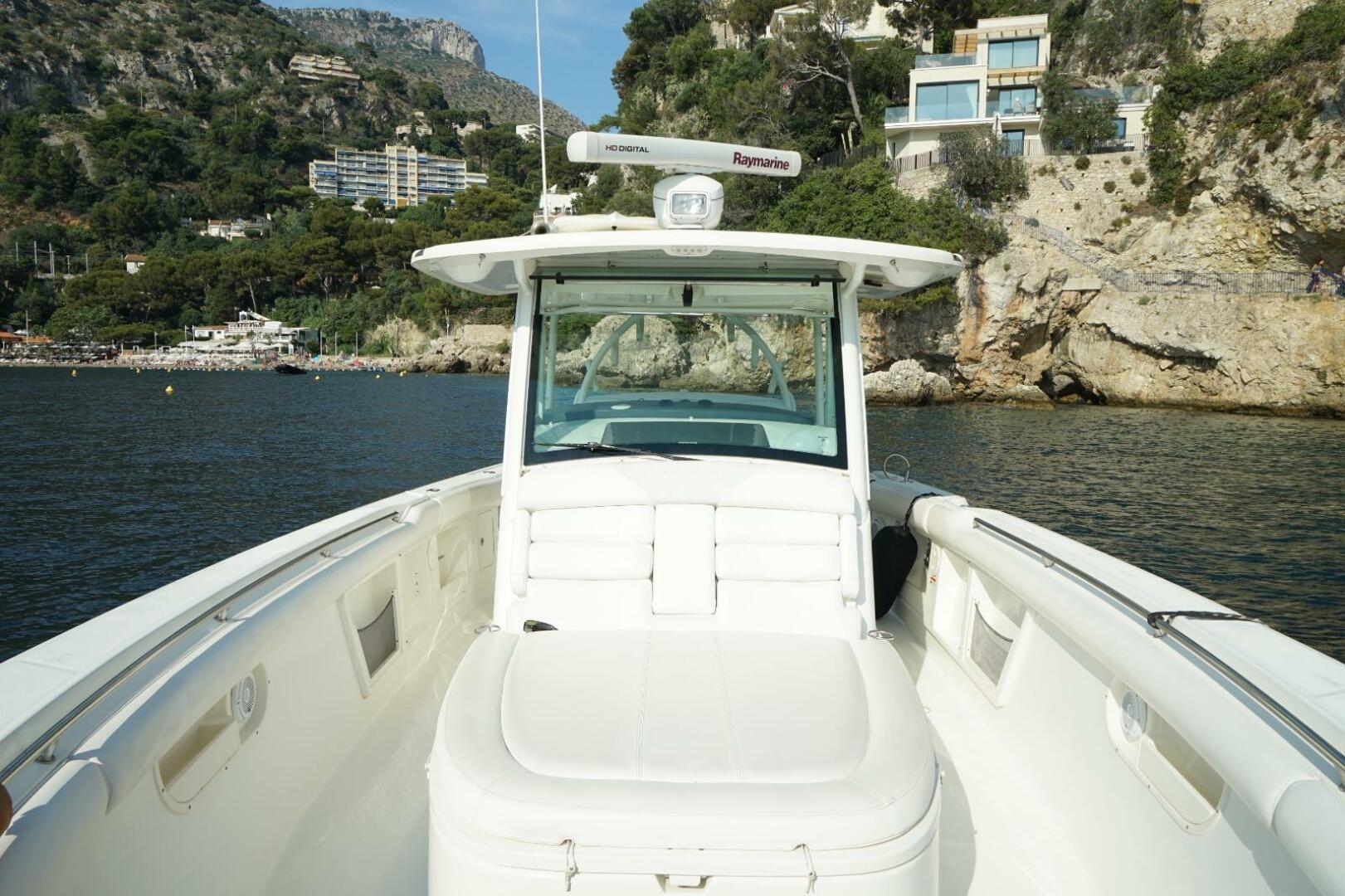 2012 Boston Whaler Whaler 370 Outrage - Image 9