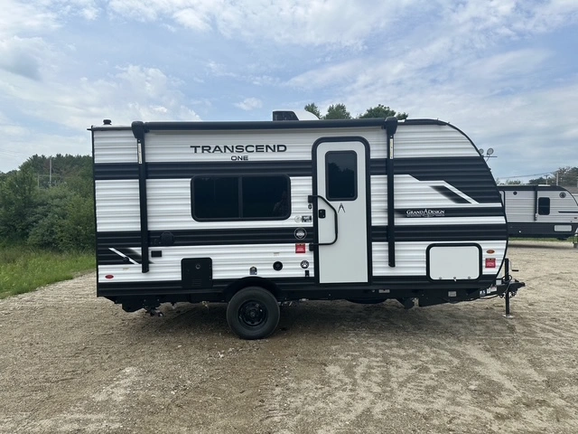 2026 Grand Design Transcend ONE 151RB - Image 3