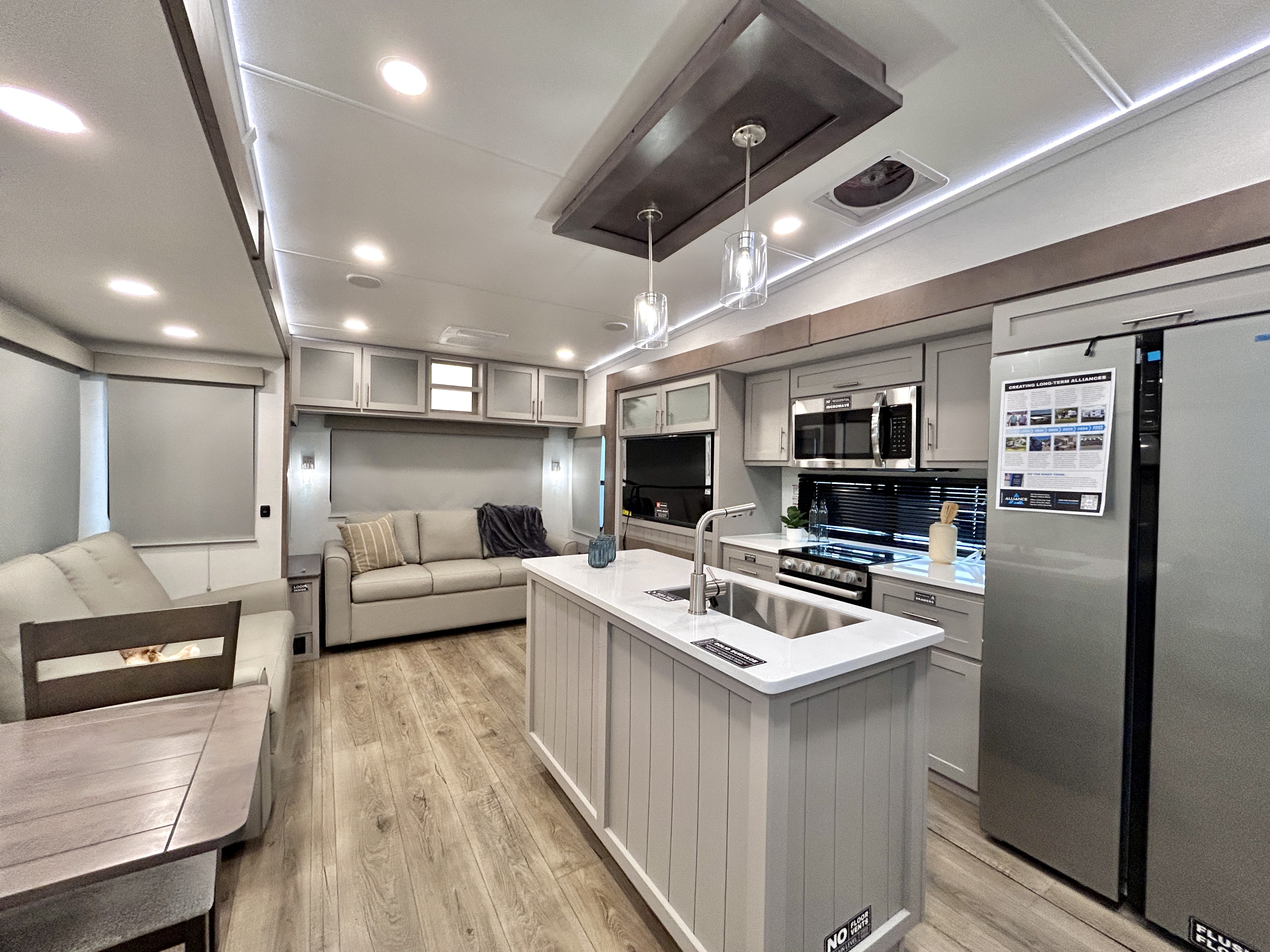 2026 Alliance RV Avenue 32RLS - Image 10