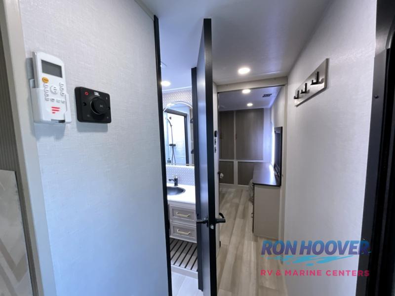 2026 FOREST RIVER 301FAM - Image 35