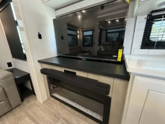 2027 JAYCO PINNACLE 32RLTS - Image 12