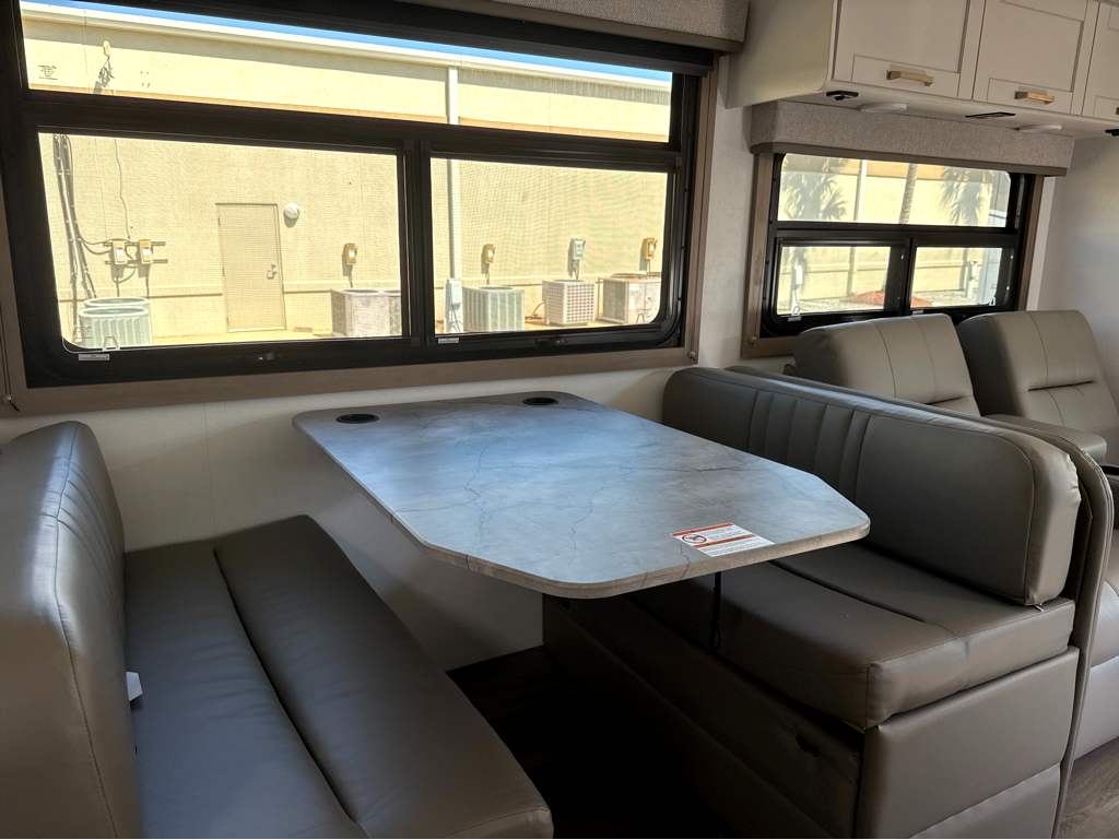 2027 ENTEGRA COACH ODYSSEY 29V - Image 18