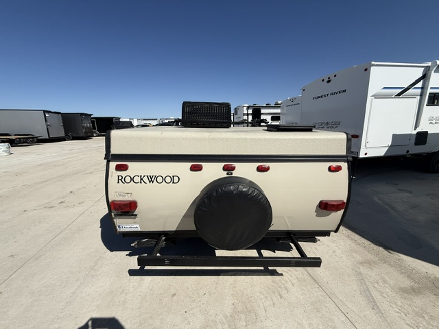 2017 Forest River Rockwood Premier 2514G - Image 2