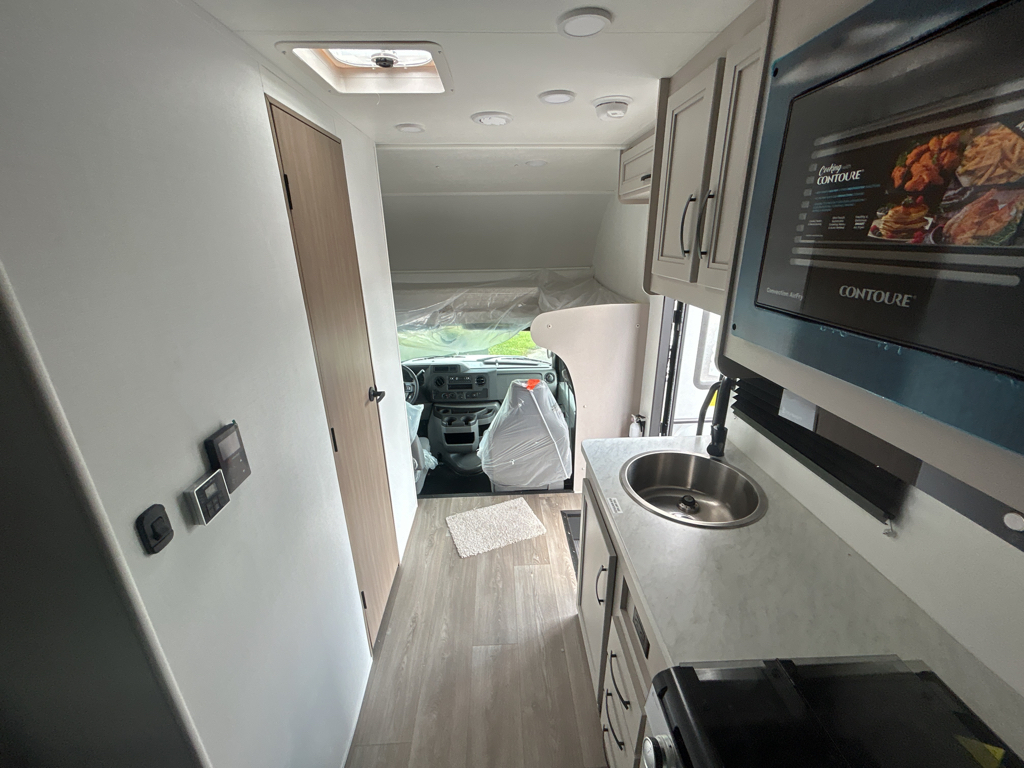 2027 ENTEGRA COACH ODYSSEY 20LF - Image 20