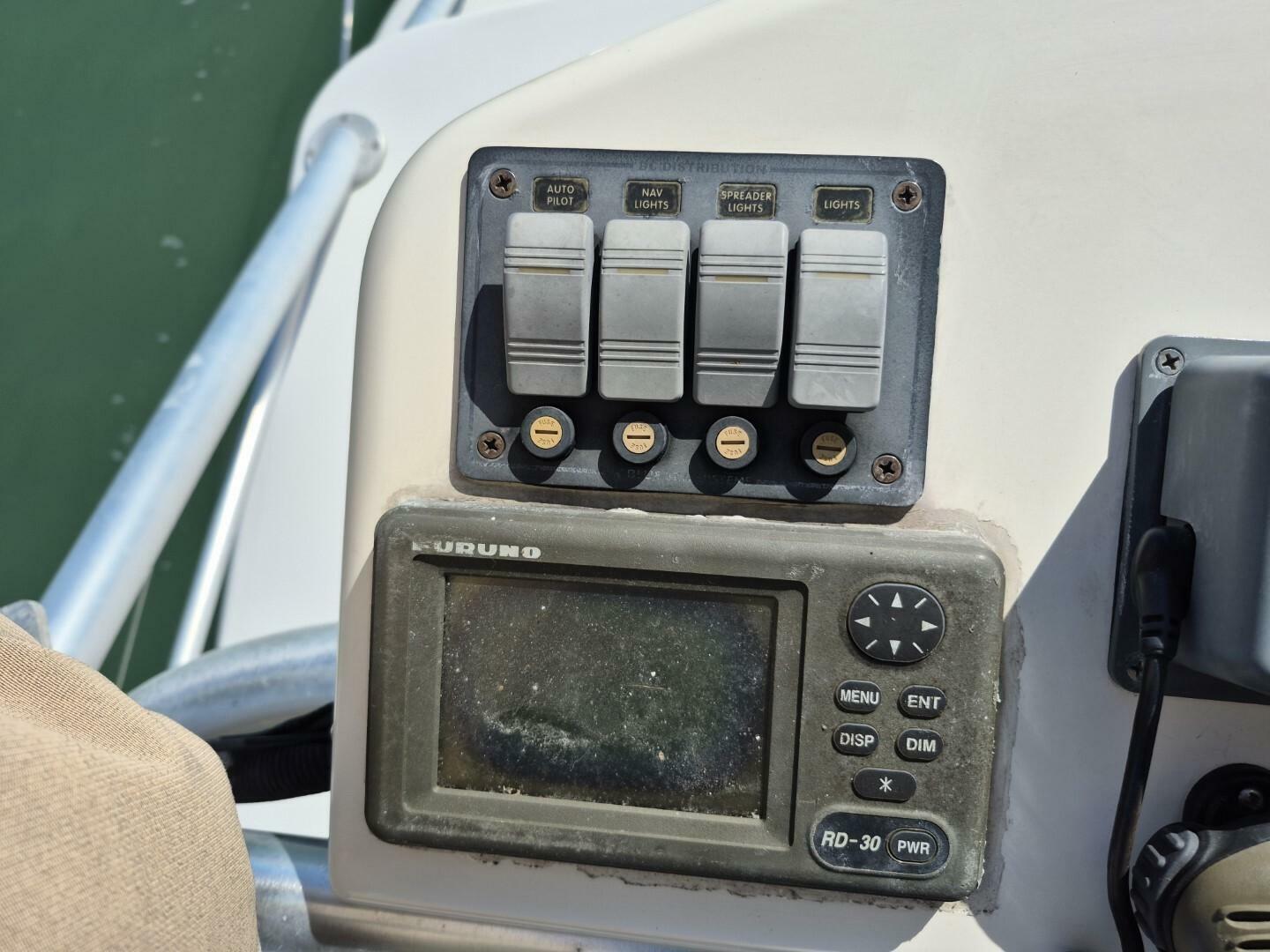2004 Riviera 4000 Offshore - Image 20
