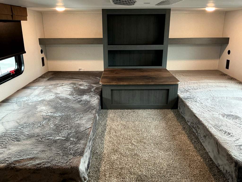 2026 PALOMINO 421LFT - Image 12