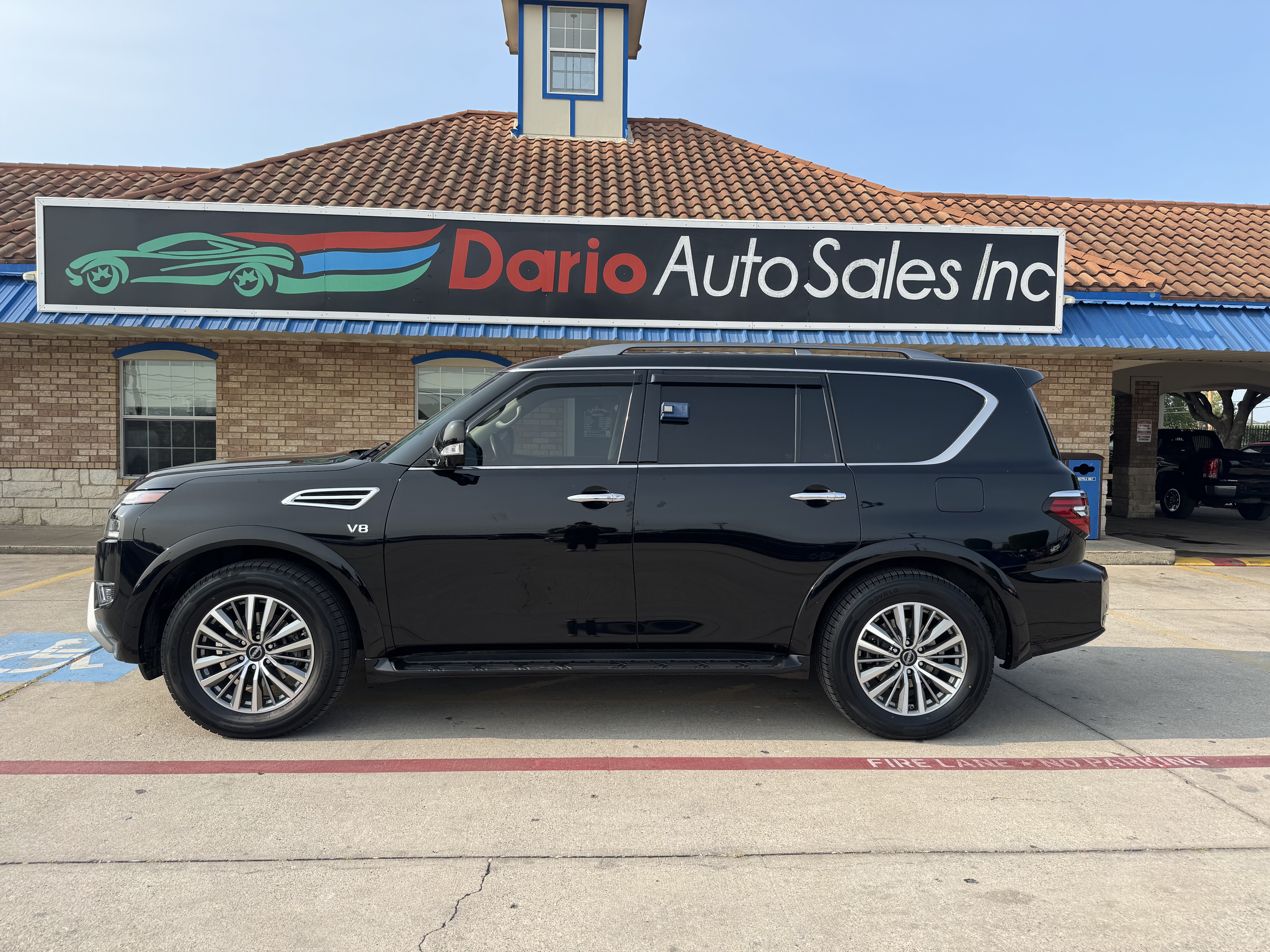 2021 Nissan Armada Utility 4D SL AWD - Image 2
