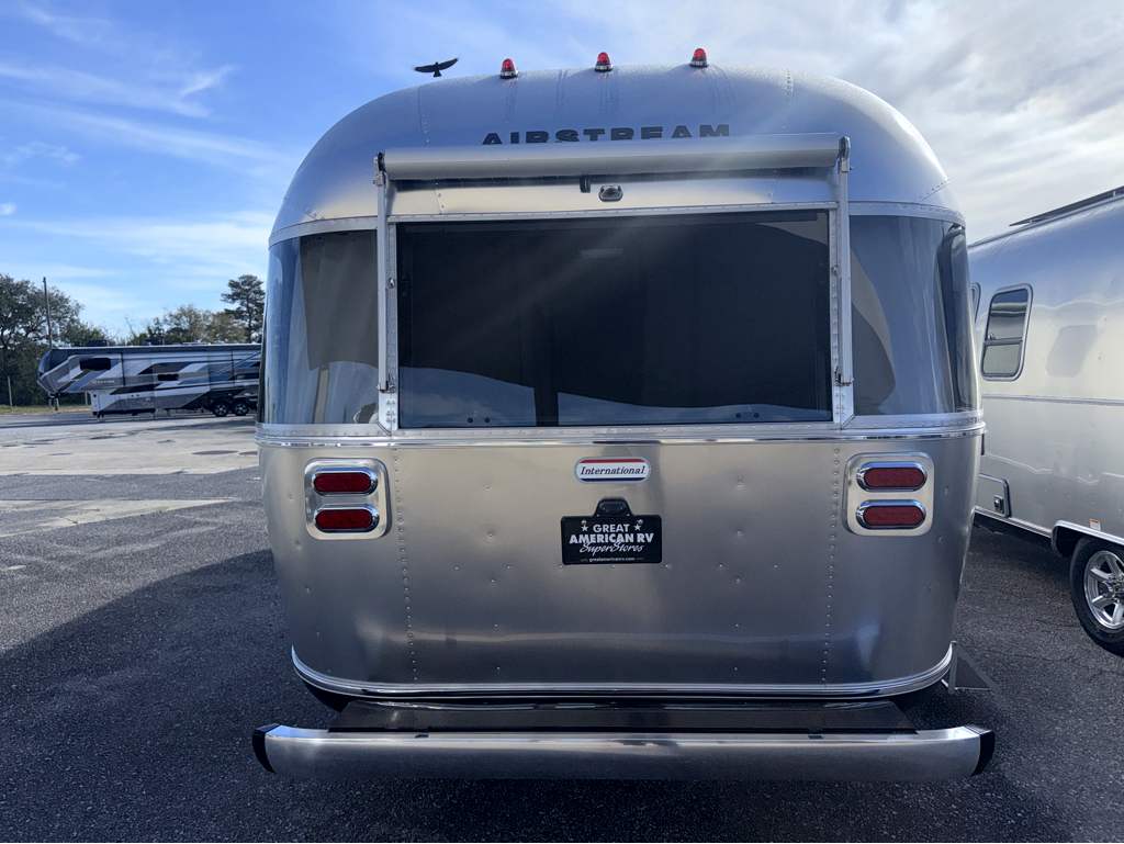 2026 AIRSTREAM INTERNATIONAL 27FBT - Image 5