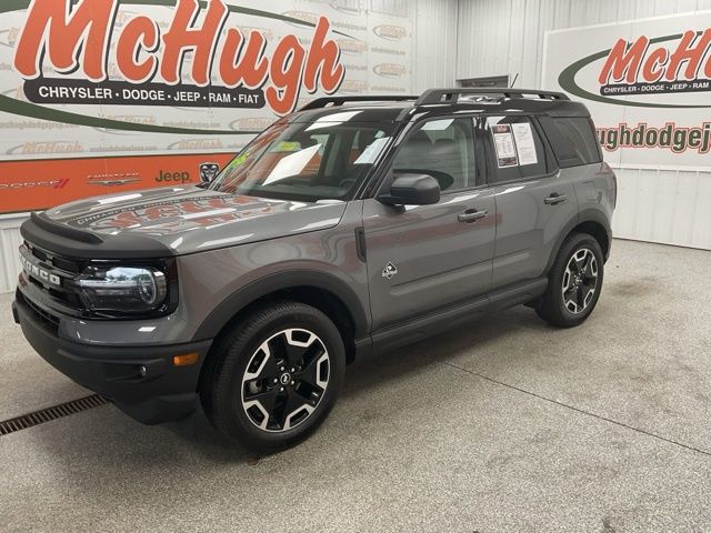 2022 Ford Bronco Sport Utility 4D Outer Banks 4WD - Image 1