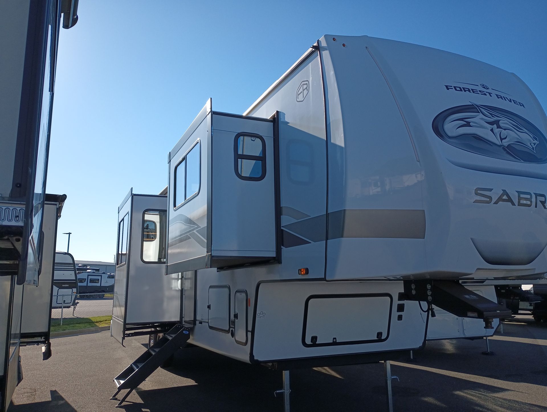 2026 Forest River Sabre 37FLH - Image 2