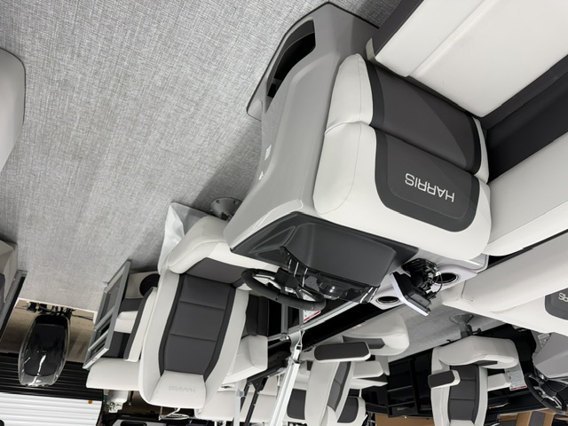 2026 Harris Cruiser 190 CW (225 Package) - Image 3