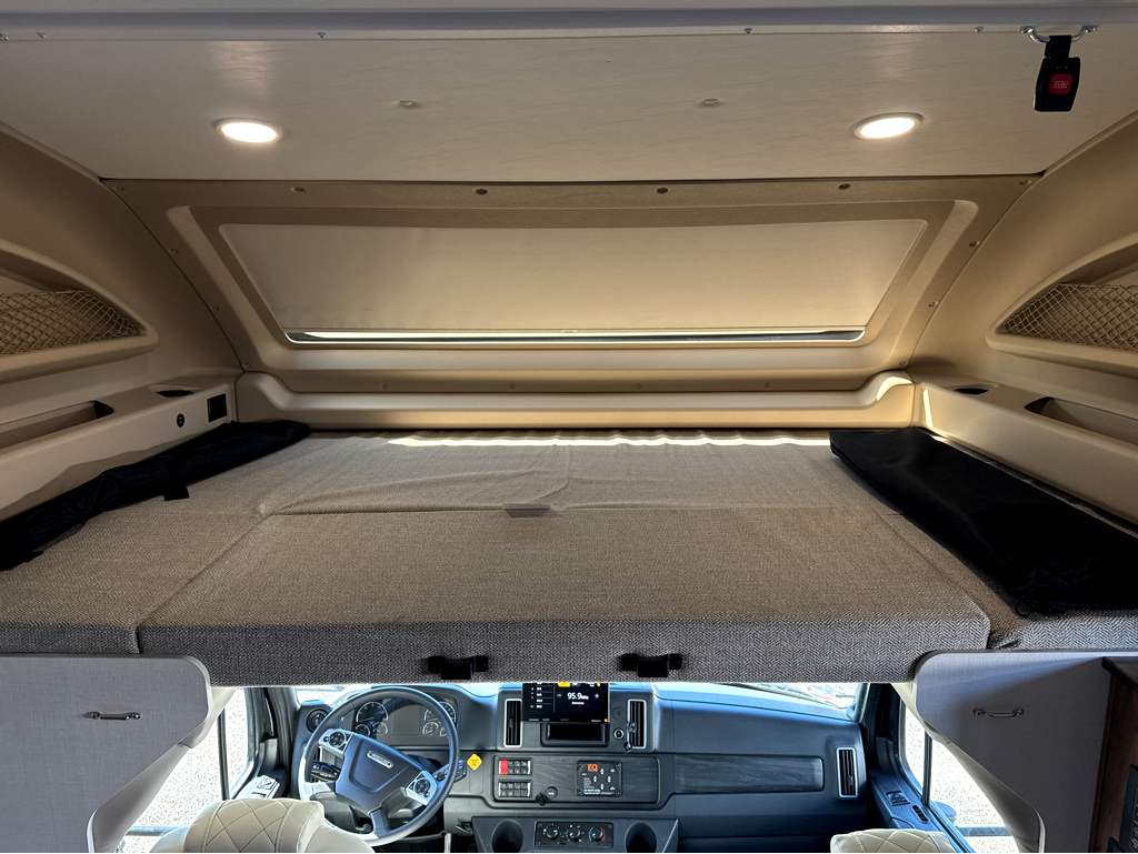 2026 JAYCO SENECA 37M - Image 15