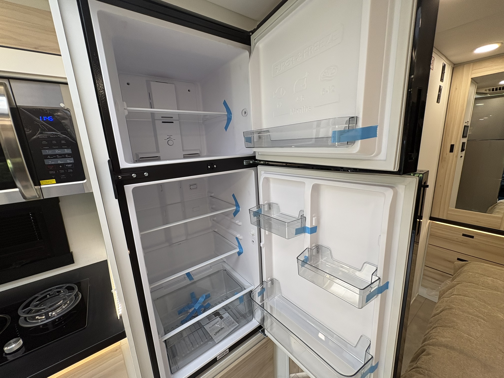 2027 JAYCO MELBOURNE PRESTIGE 25LP - Image 32