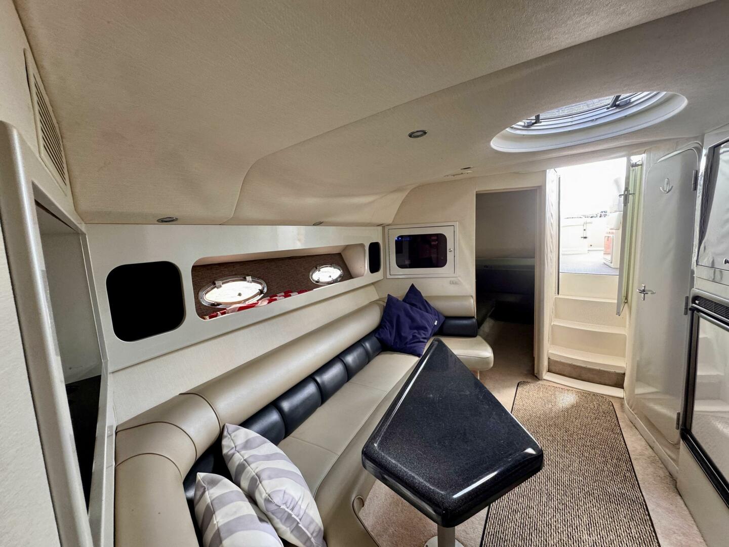 1996 Wellcraft 45 Excalibur - Image 5