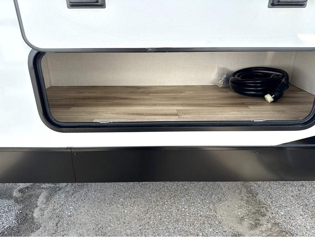 2027 VENTURE RV SPORTTREK 336VRK - Image 7